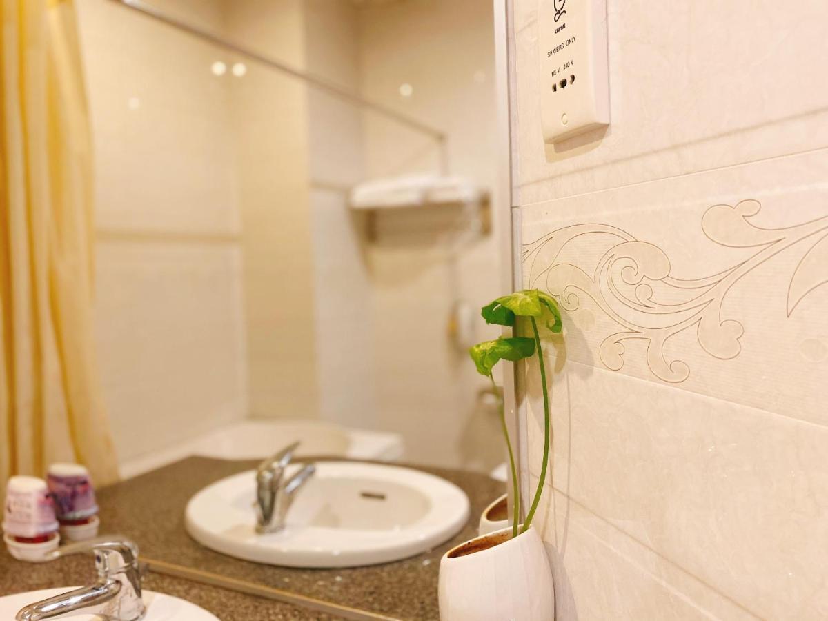Dong Xuyen Hotel Long Xuyên Екстериор снимка