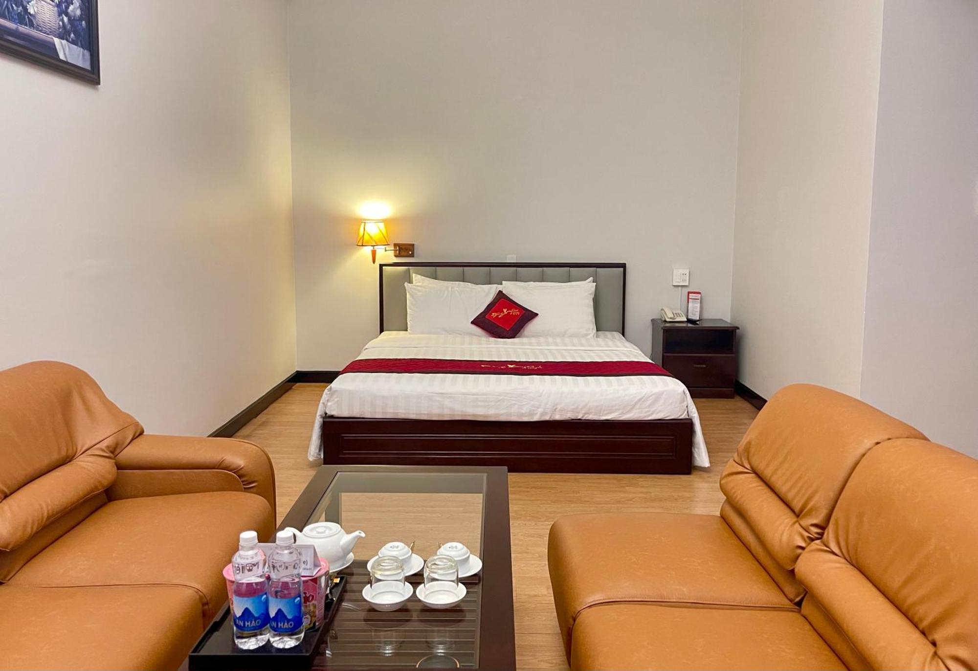 Dong Xuyen Hotel Long Xuyên Екстериор снимка