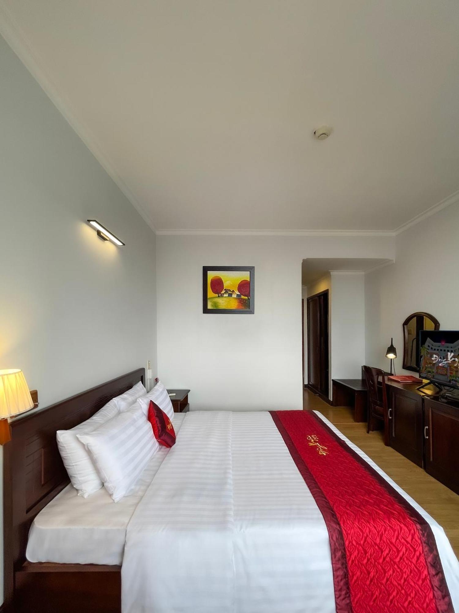 Dong Xuyen Hotel Long Xuyên Екстериор снимка