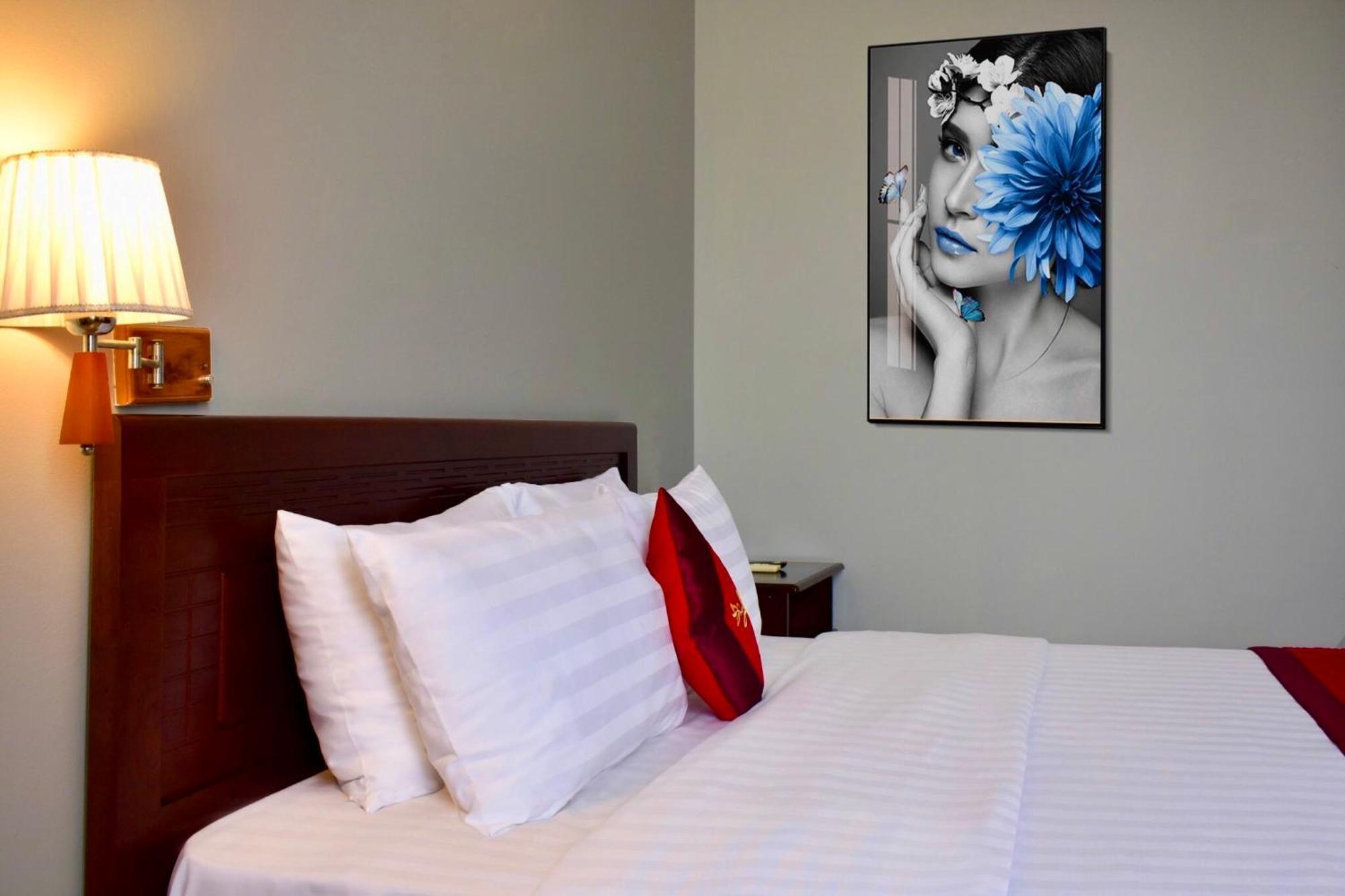 Dong Xuyen Hotel Long Xuyên Екстериор снимка